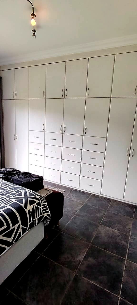 4 Bedroom Property for Sale in Beacon Bay Eastern Cape